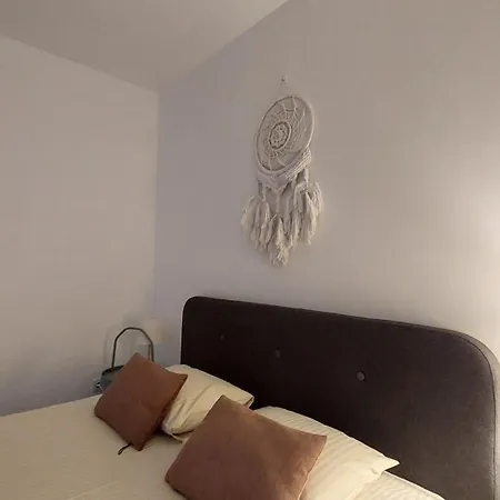 Apartament Zakatek 2 Z Ogrodkiem I Miejscem W Garazu Podziemnym Bielsko-Biała Exterior photo
